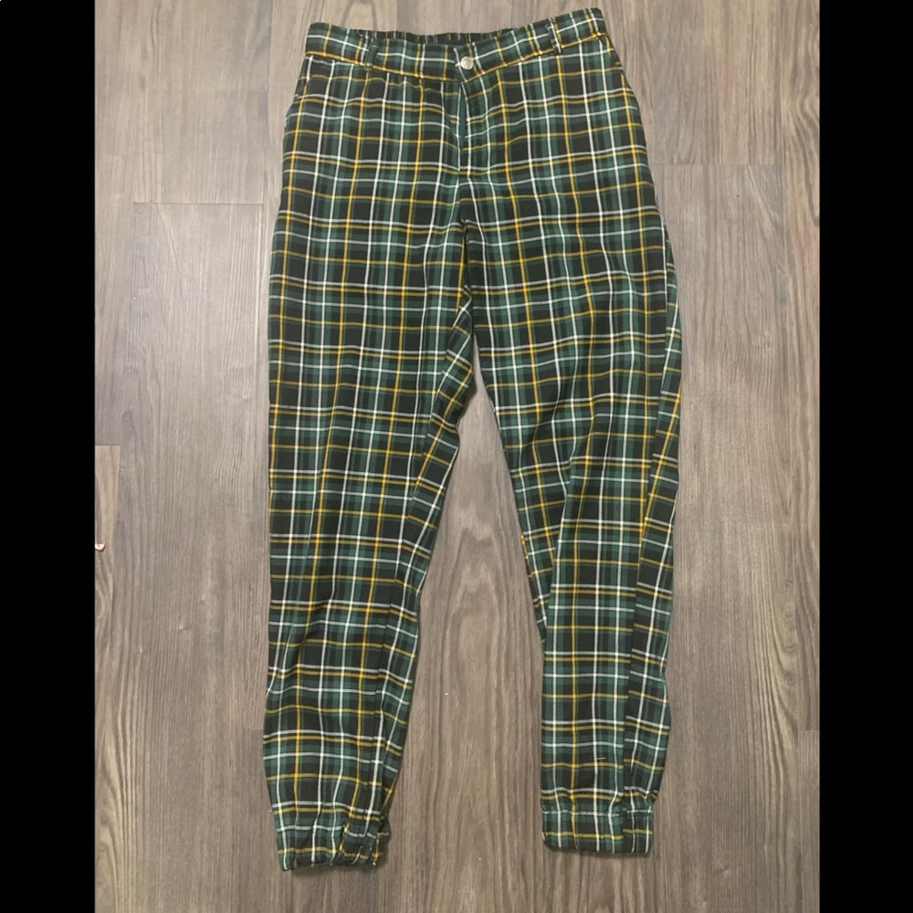 Almost Famous Green/Black/Yellow/White Plaid Button Joggers